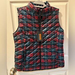 Bass Outdoor Size Large Women’s Red Plaid Puffer Vest Insulated B-Dry B-Warm NWT